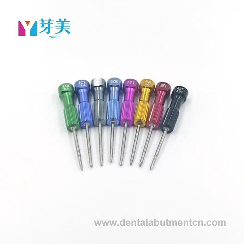 Почему стоматологическая отвертка повышает точность процедур имплантации?